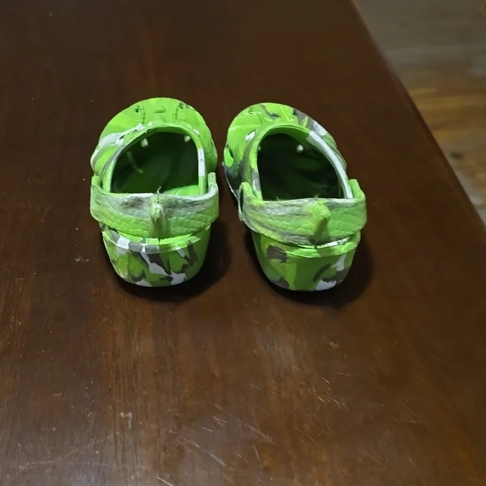 Capelli‎ New York Toddler Croc Clog slider- Alligator Size 6